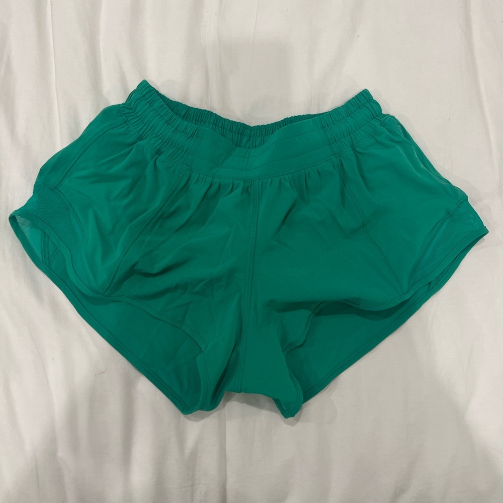 lululemon Green Hotty Hot Shorts 💚